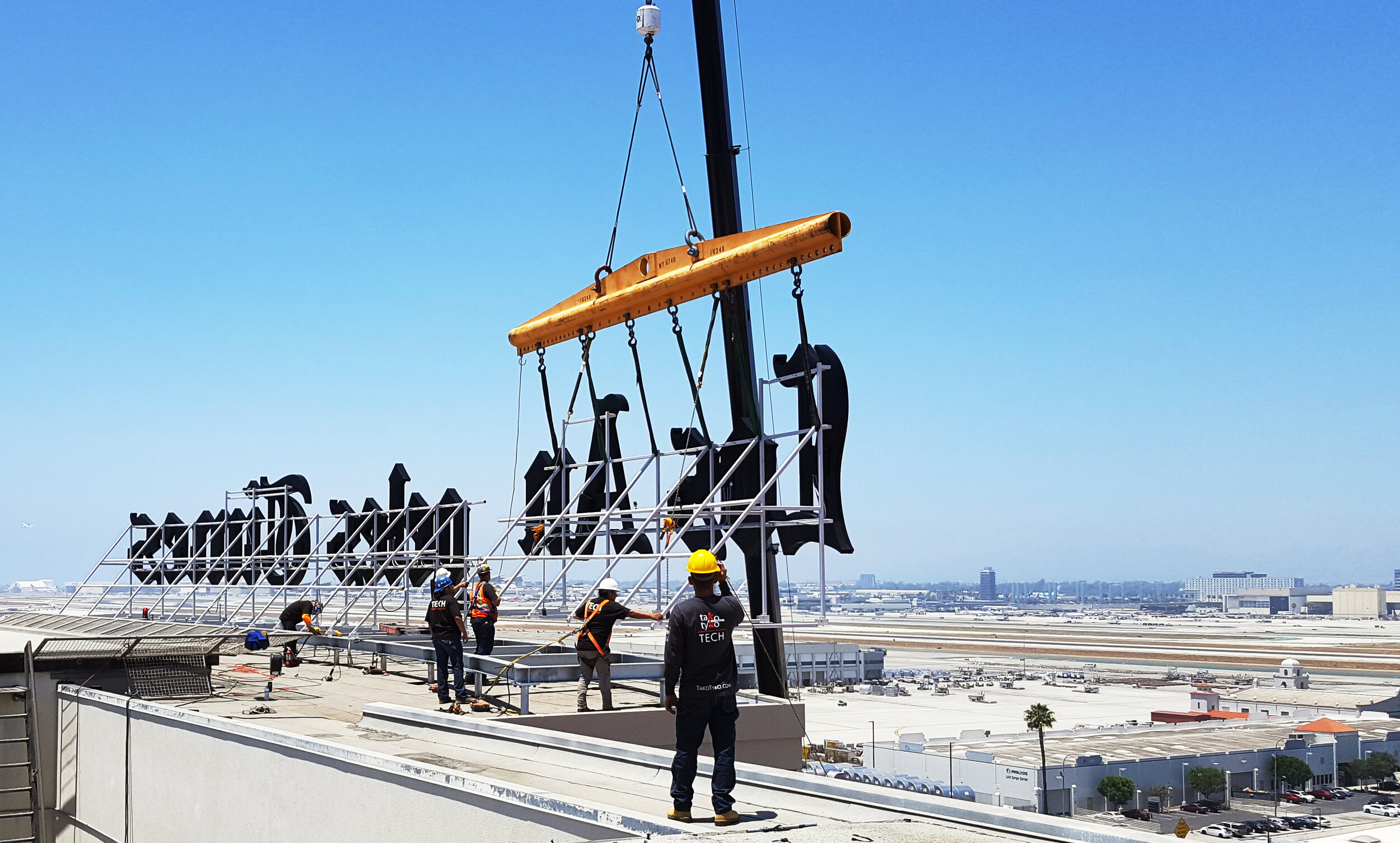 Los Angeles Times Sign Install